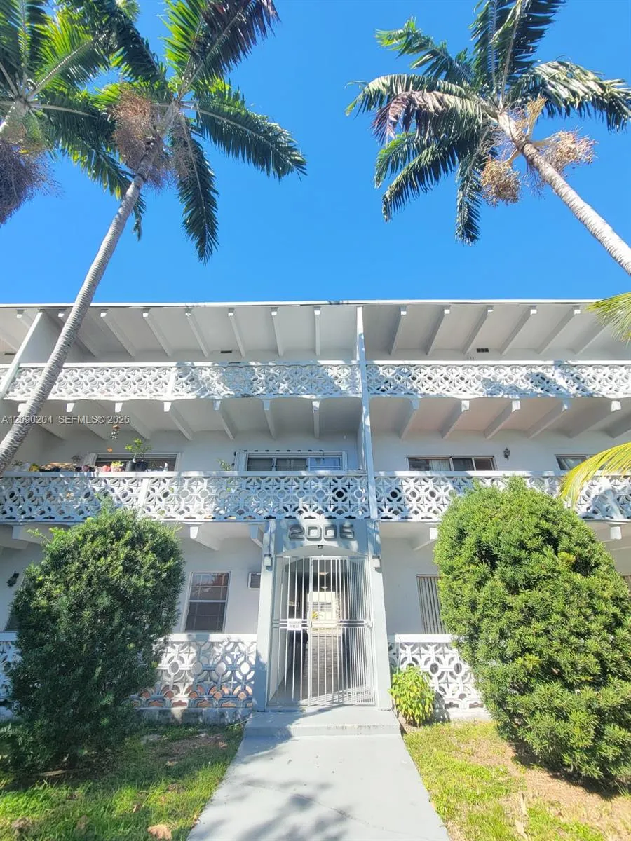 En Renta 2005 Sans Souci Boulevard 305, North Miami, FL 33181, North Miami, FL 33181