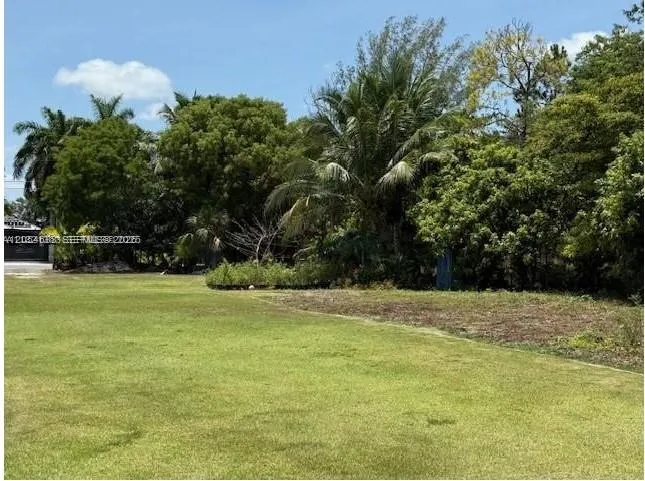 Foto de propiedad en 20051 SW 326 Street, Homestead, FL 33030 Homestead con MLS# 