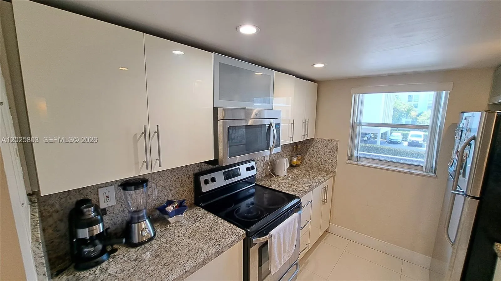 Foto de propiedad en 201 178th Drive 209, Sunny Isles Beach, FL 33160 Sunny Isles Beach con MLS# 