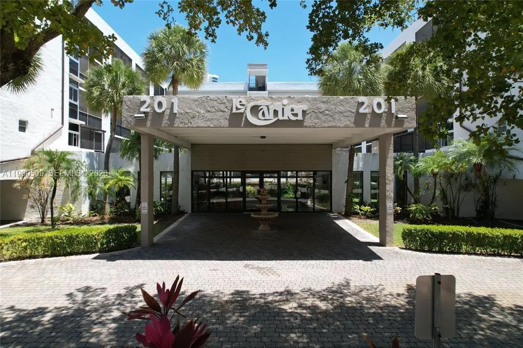 Foto de propiedad en 201 178th Drive 423, Sunny Isles Beach, FL 33160 Sunny Isles Beach con MLS# 