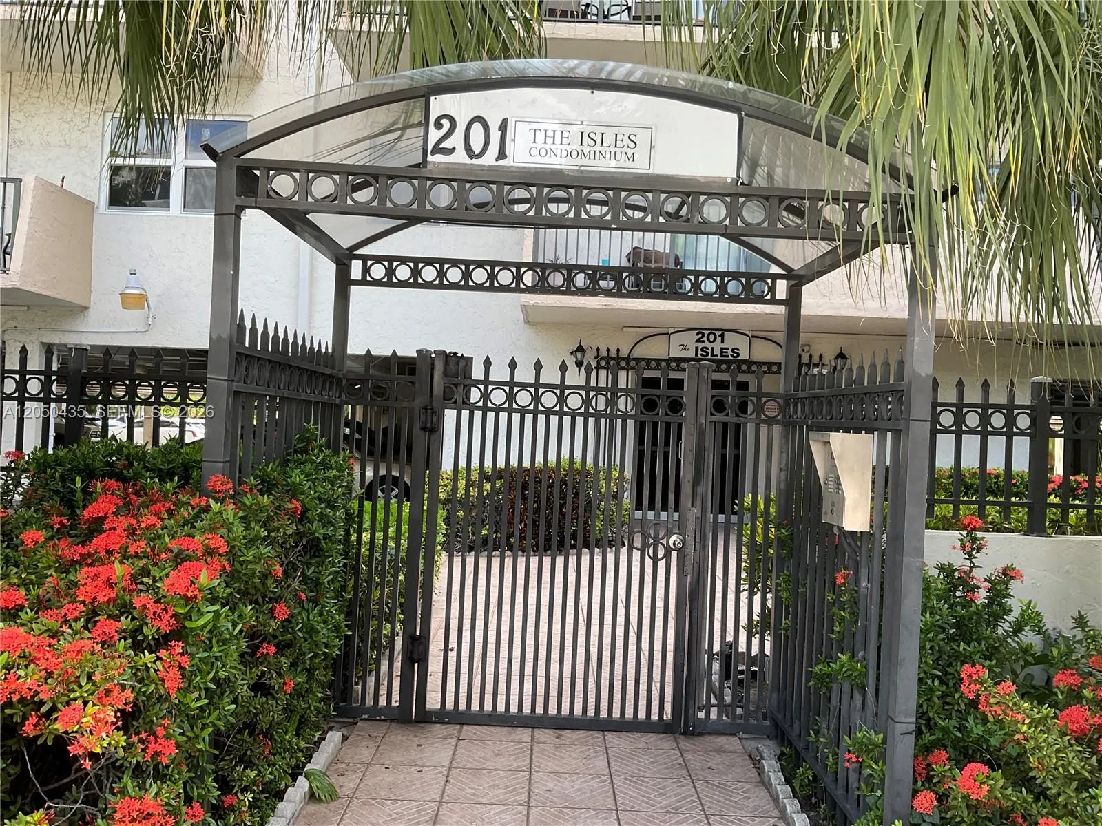 Vendido 201 180th Drive 206, Sunny Isles Beach, FL 33160, Sunny Isles Beach, FL 33160