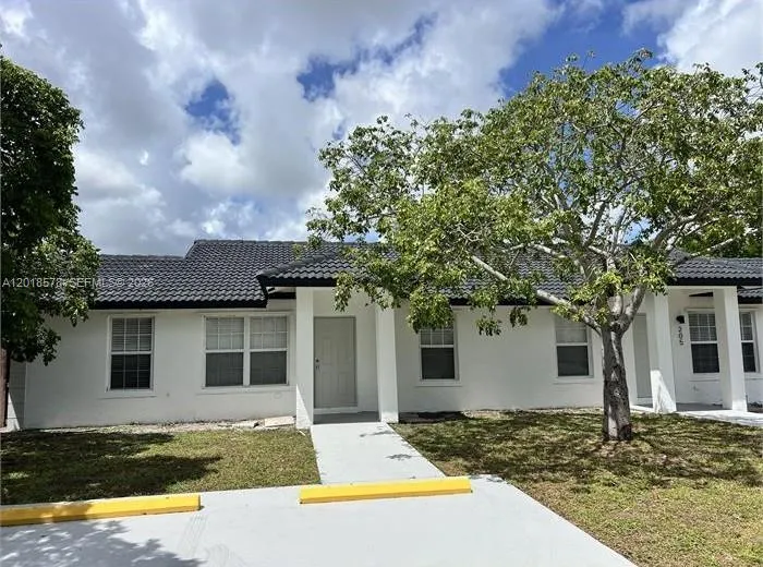 En Venta 201-205 NW 30th Avenue, Pompano Beach, FL 33069, Pompano Beach, FL 33069