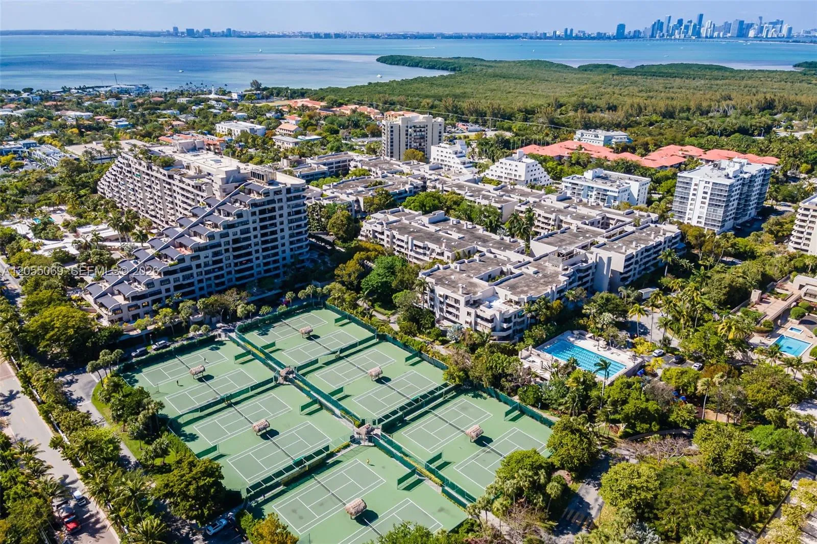 Foto de propiedad en 201 Crandon Boulevard 220, Key Biscayne, FL 33149 Key Biscayne con MLS#