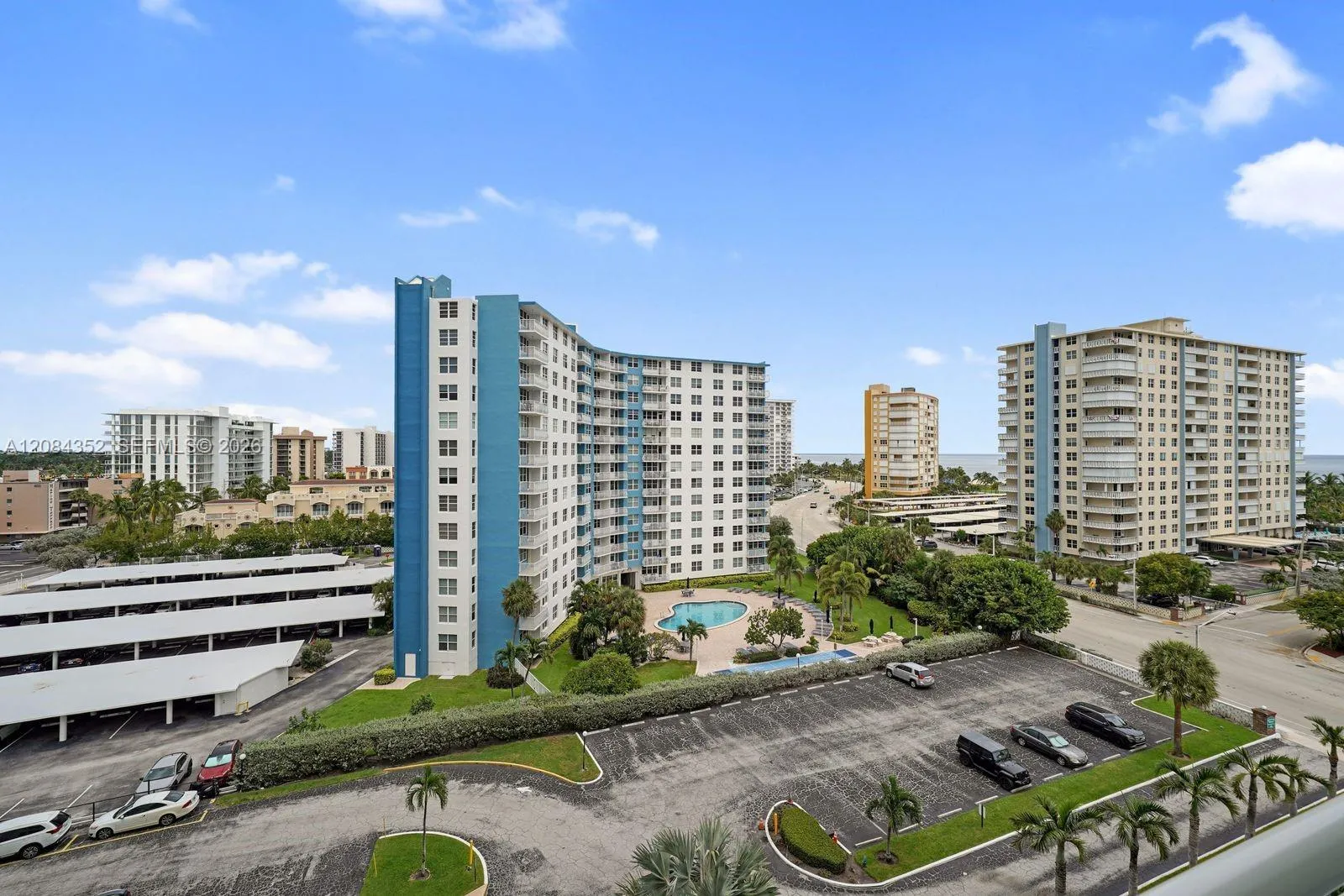 Foto de propiedad en 201 N Ocean Boulevard 801, Pompano Beach, FL 33062 Pompano Beach con MLS#