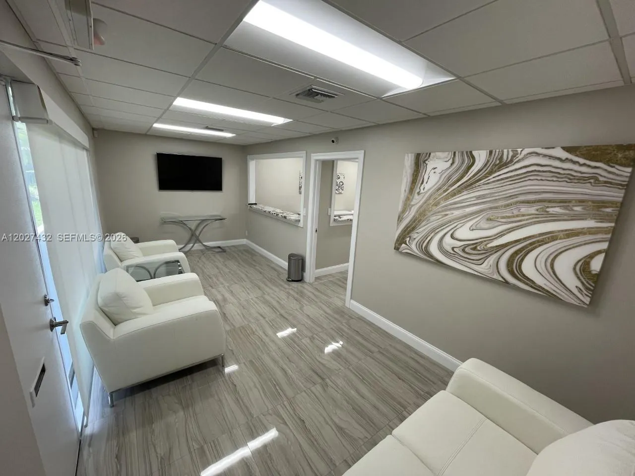 Foto de propiedad en 201 N University Drive 13, Plantation, FL 33324 Plantation con MLS# 