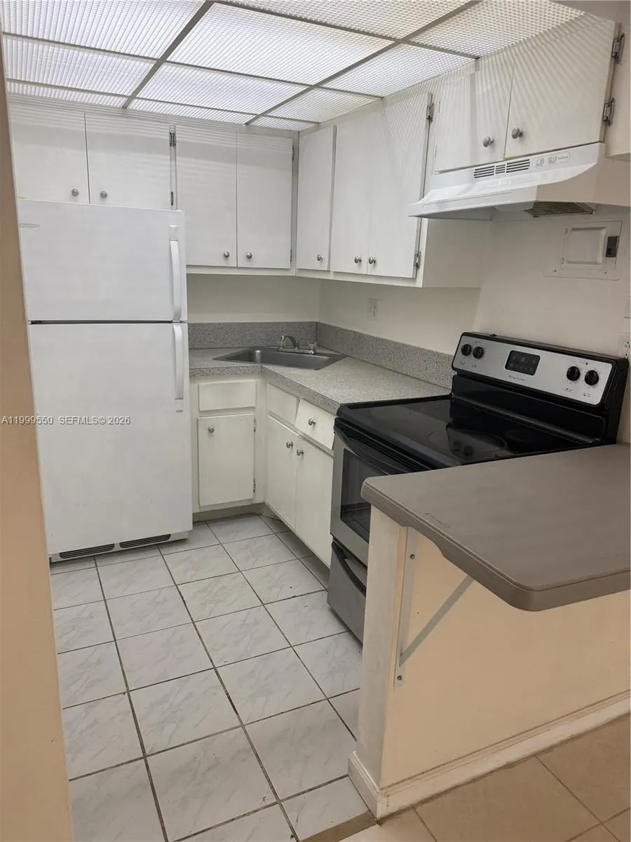 En Renta 201 SE 6th Avenue 7, Pompano Beach, FL 33060, Pompano Beach, FL 33060