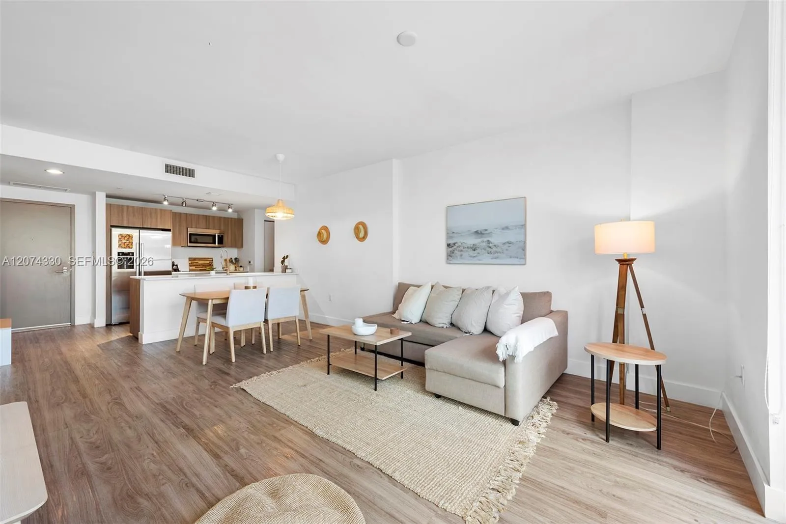 Foto de propiedad en 201 SW 17th Road 411, Miami, FL 33129 Miami con MLS# 