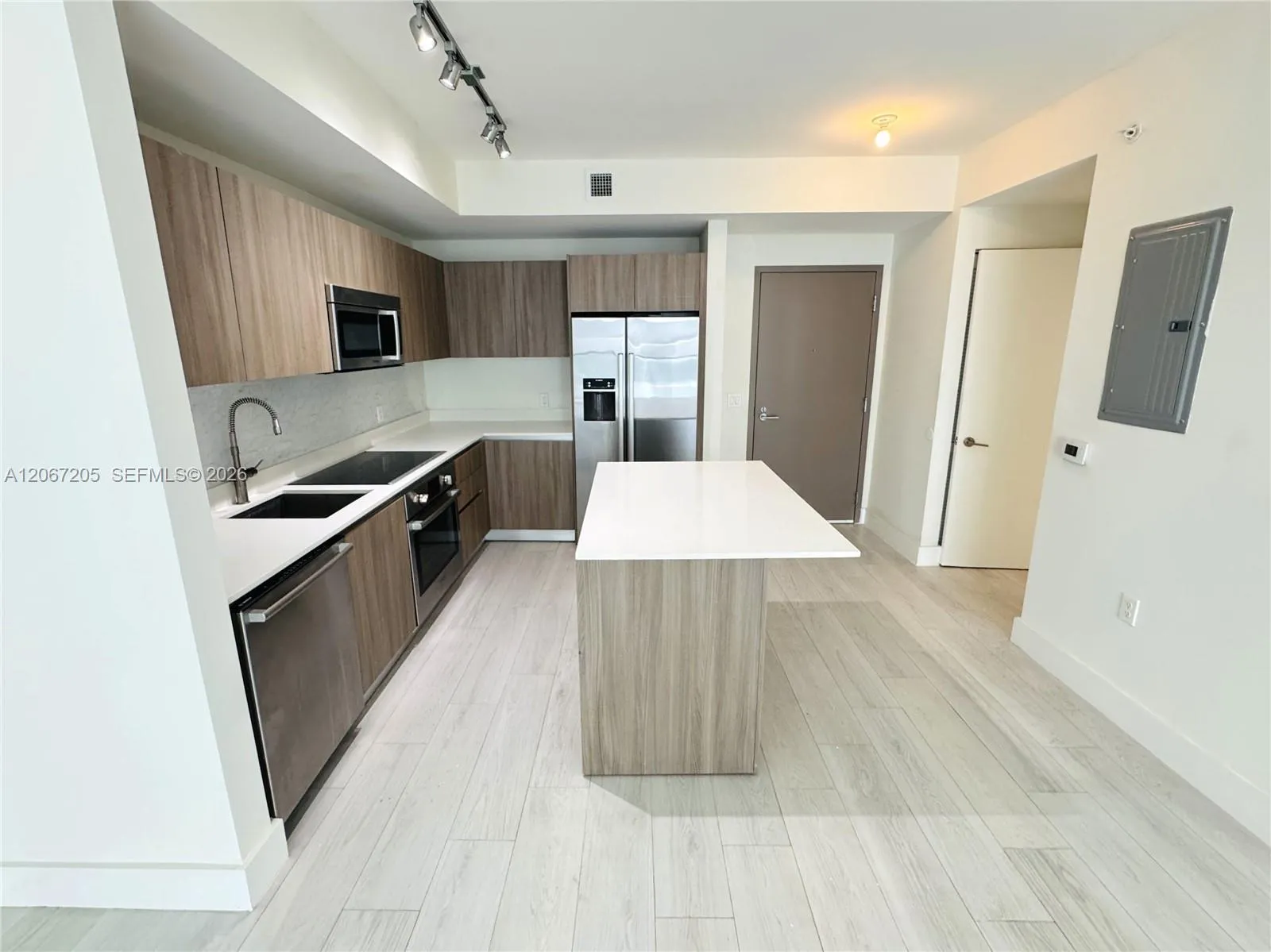 Foto de propiedad en 201 SW 17th Road 603, Miami, FL 33129 Miami con MLS# 