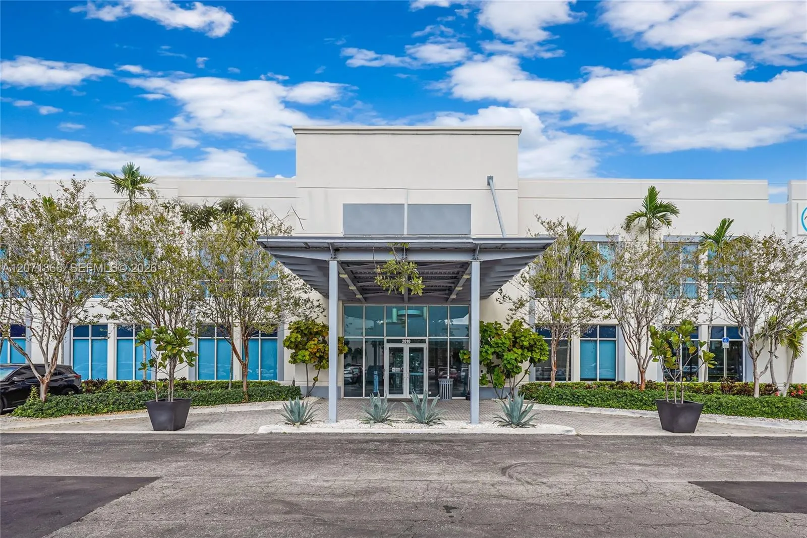 Foto de propiedad en 2010 NW 150th Avenue 105, Pembroke Pines, FL 33028 Pembroke Pines con MLS# 