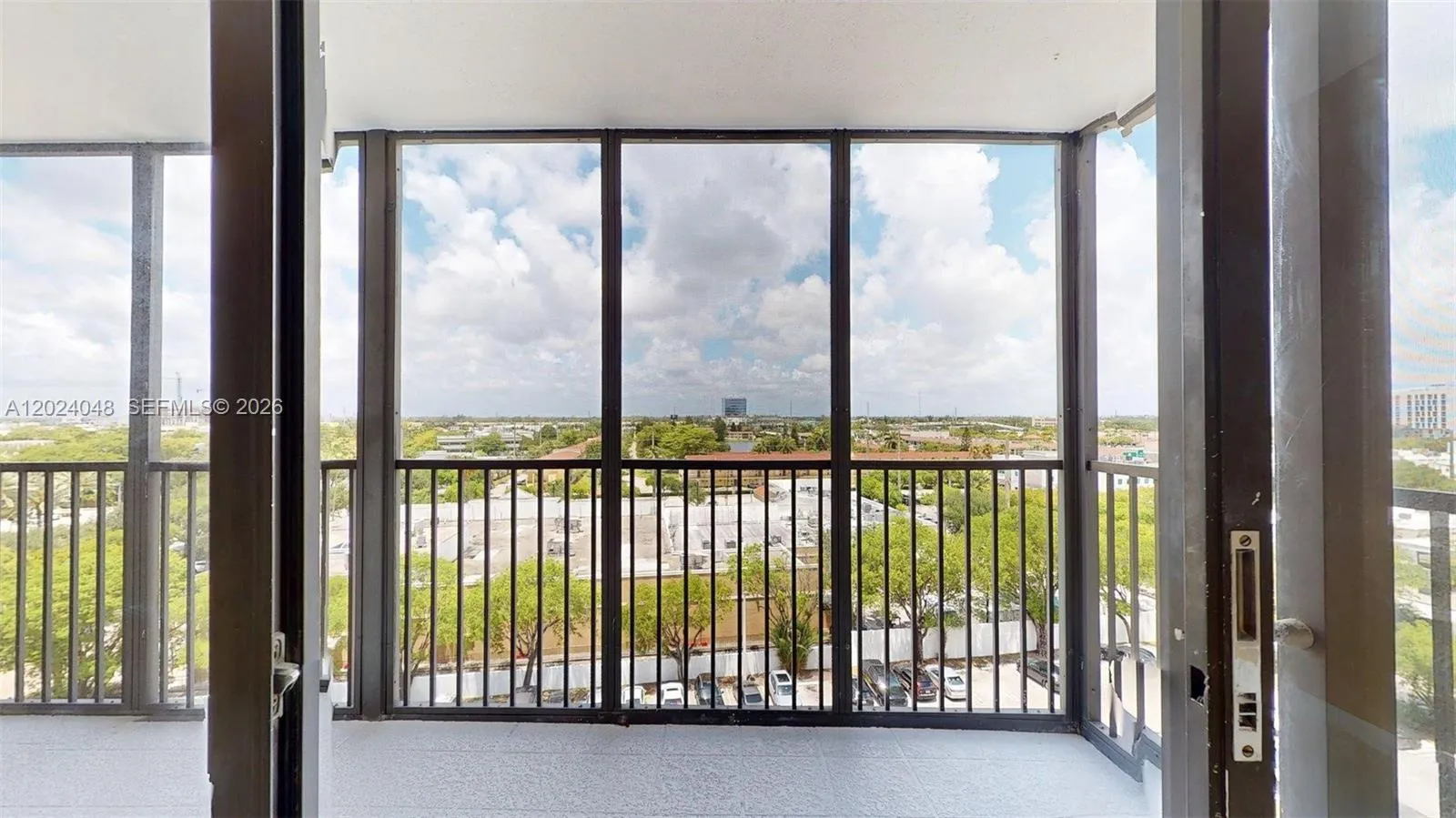 Foto de propiedad en 20100 W Country Club Drive 801, Aventura, FL 33180 Aventura con MLS# 