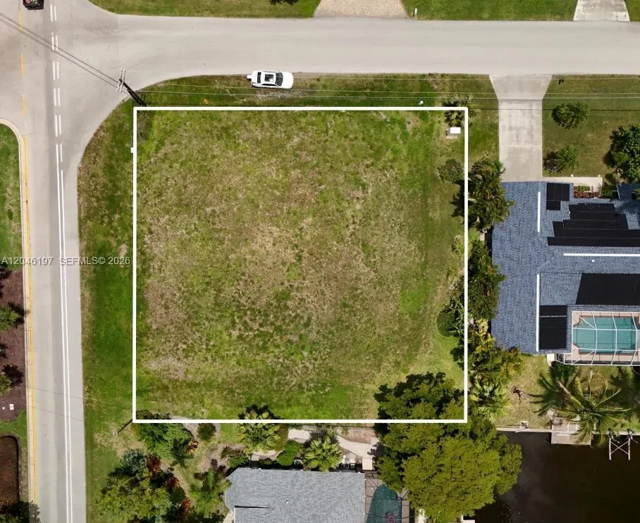 En Venta 2014 Everest Parkway, Cape Coral, FL 33904, Cape Coral, FL 33904