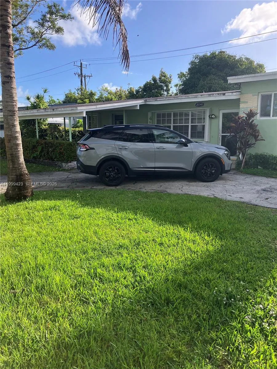 Vendido 20141 NE 15th Avenue, Miami, FL 33179, Miami, FL 33179