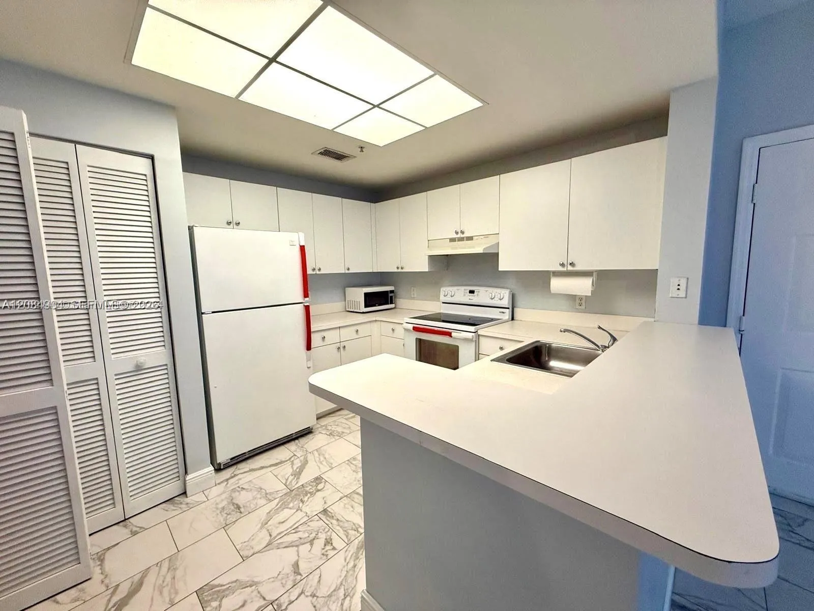 En Venta 2015 SE 10th Avenue 127, Fort Lauderdale, FL 33316, Fort Lauderdale, FL 33316