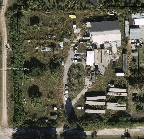 Foto de propiedad en 20155 SW 188th Street, Miami, FL 33187 Miami con MLS# 
