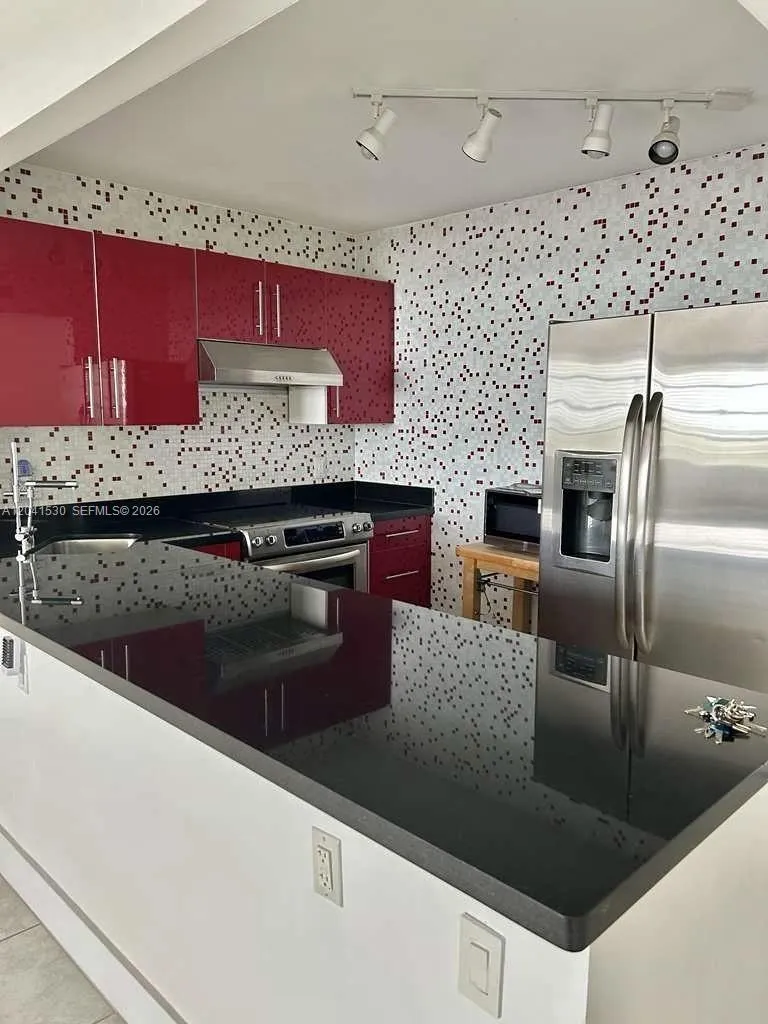 Foto de propiedad en 2016 Bay Drive 602, Miami Beach, FL 33141 Miami Beach con MLS# 