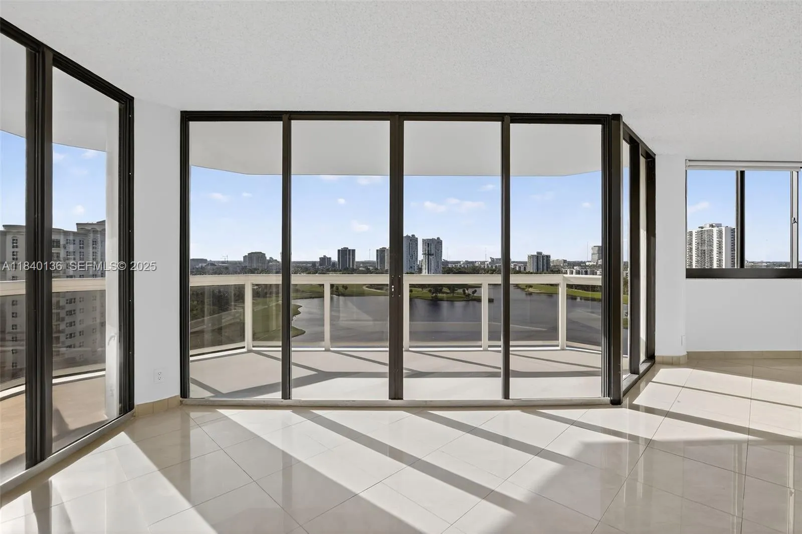 Foto de propiedad en 20185 E Country Club Drive 1405, Aventura, FL 33180 Aventura con MLS# 