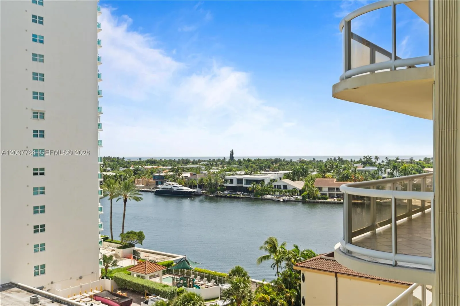 Foto de propiedad en 20191 E Country Club Drive 803, Aventura, FL 33180 Aventura con MLS# 