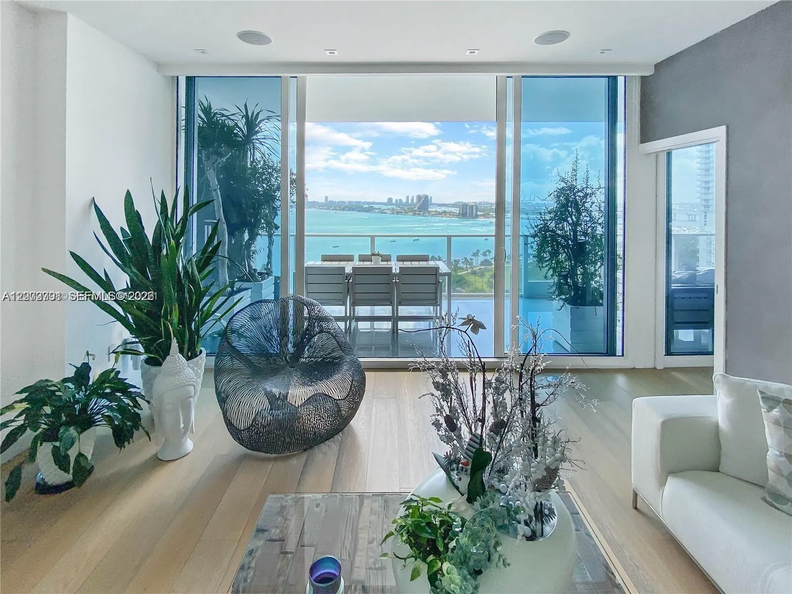 Foto de propiedad en 2020 N Bayshore Drive 1606, Miami, FL 33137 Miami con MLS#