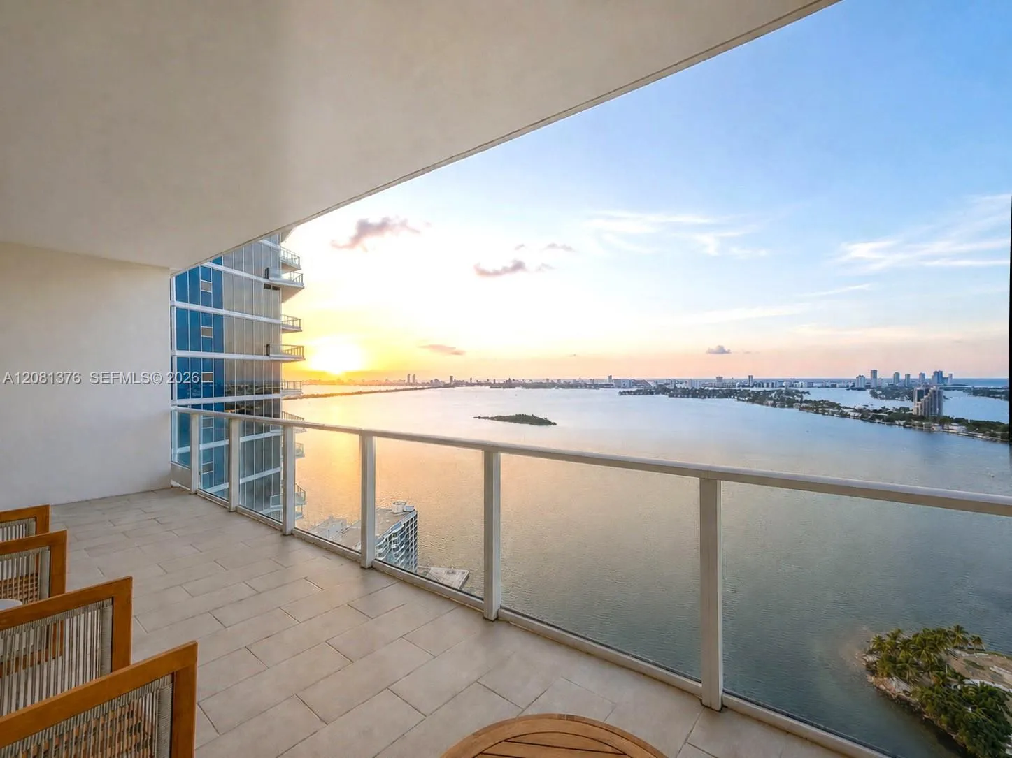 Foto de propiedad en 2020 N Bayshore Drive 3405-3406, Miami, FL 33137 Miami con MLS# 