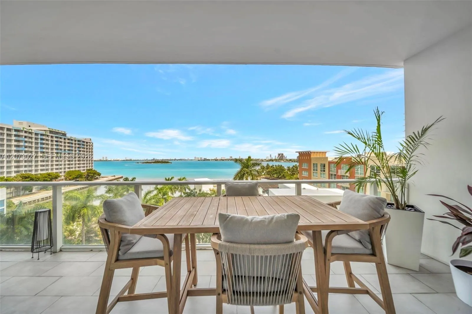 En Venta 2020 N Bayshore Drive 708, Miami, FL 33137, Miami, FL 33137