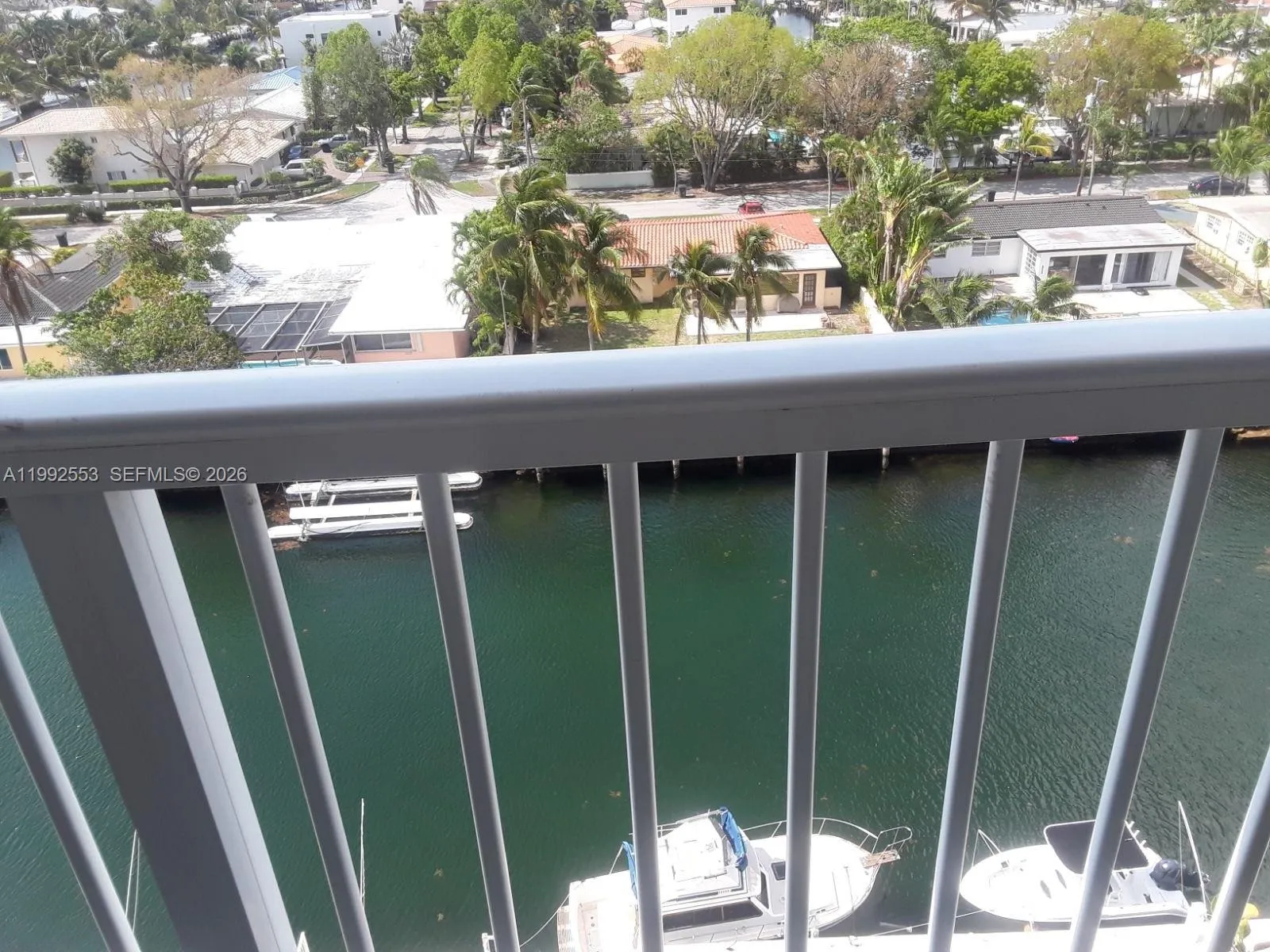 Foto de propiedad en 2020 NE 135th Street 904, North Miami, FL 33181 North Miami con MLS# 