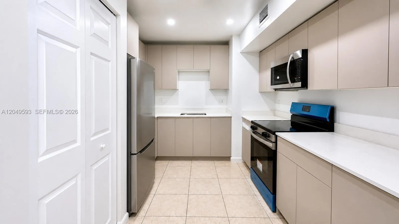Foto de propiedad en 2020 NW 119th Street 1122, Miami, FL 33167 Miami con MLS# 