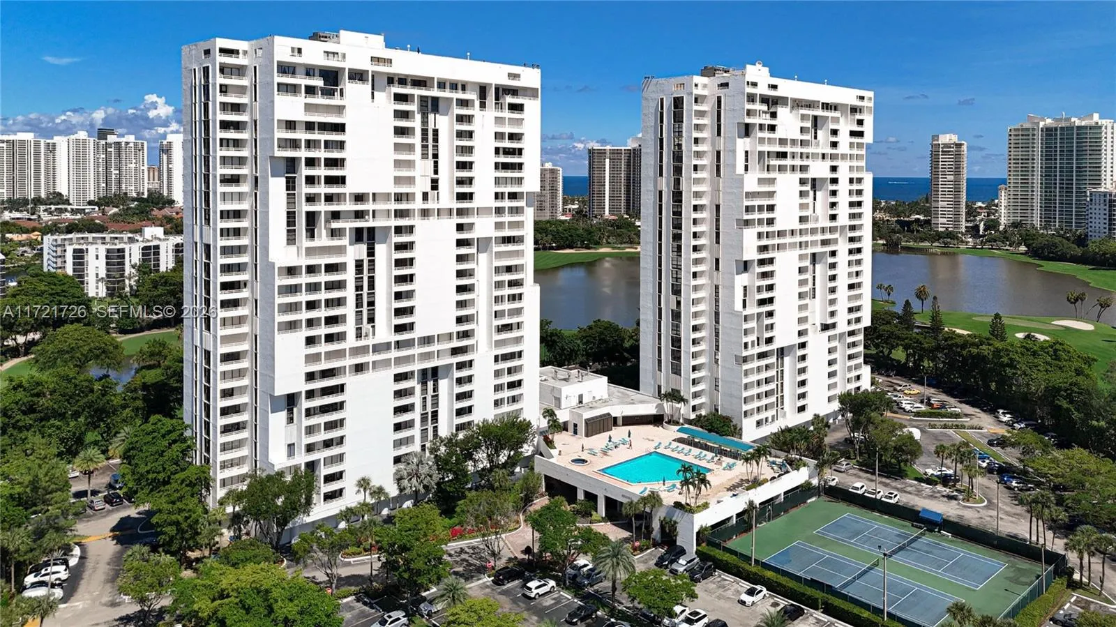 Foto de propiedad en 20225 NE 34th Court 817, Aventura, FL 33180 Aventura con MLS# 