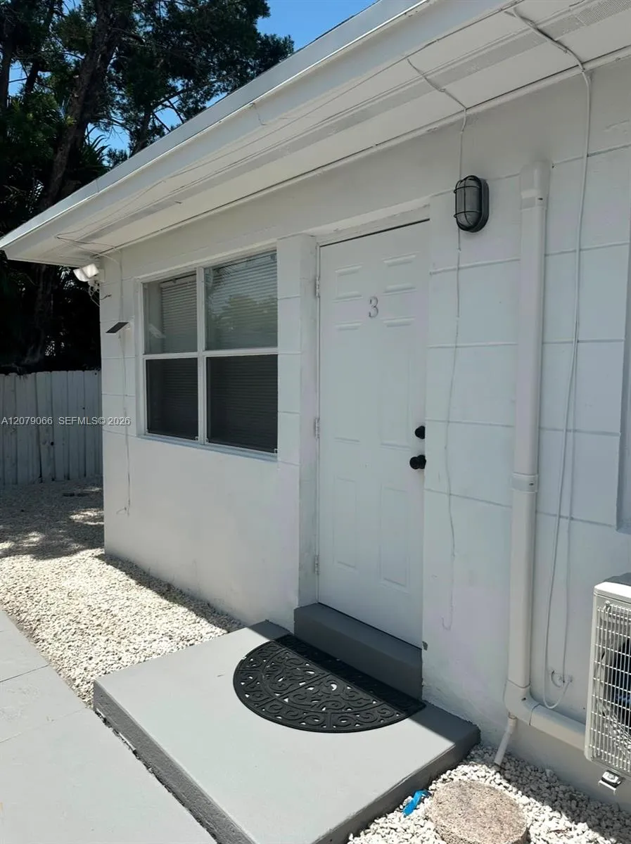 En Renta 2024 NE 26th Street 3, Wilton Manors, FL 33305, Wilton Manors, FL 33305