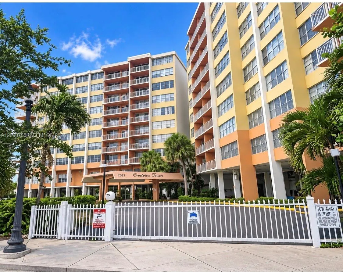 En Renta 2025 NE 164th Street 819, North Miami Beach, FL 33162, North Miami Beach, FL 33162