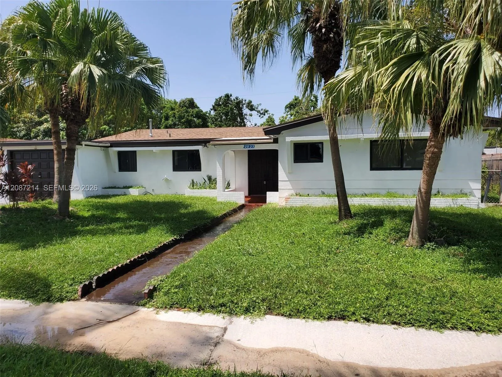 En Venta 2025 NW 191st Street, Miami Gardens, FL 33056, Miami Gardens, FL 33056