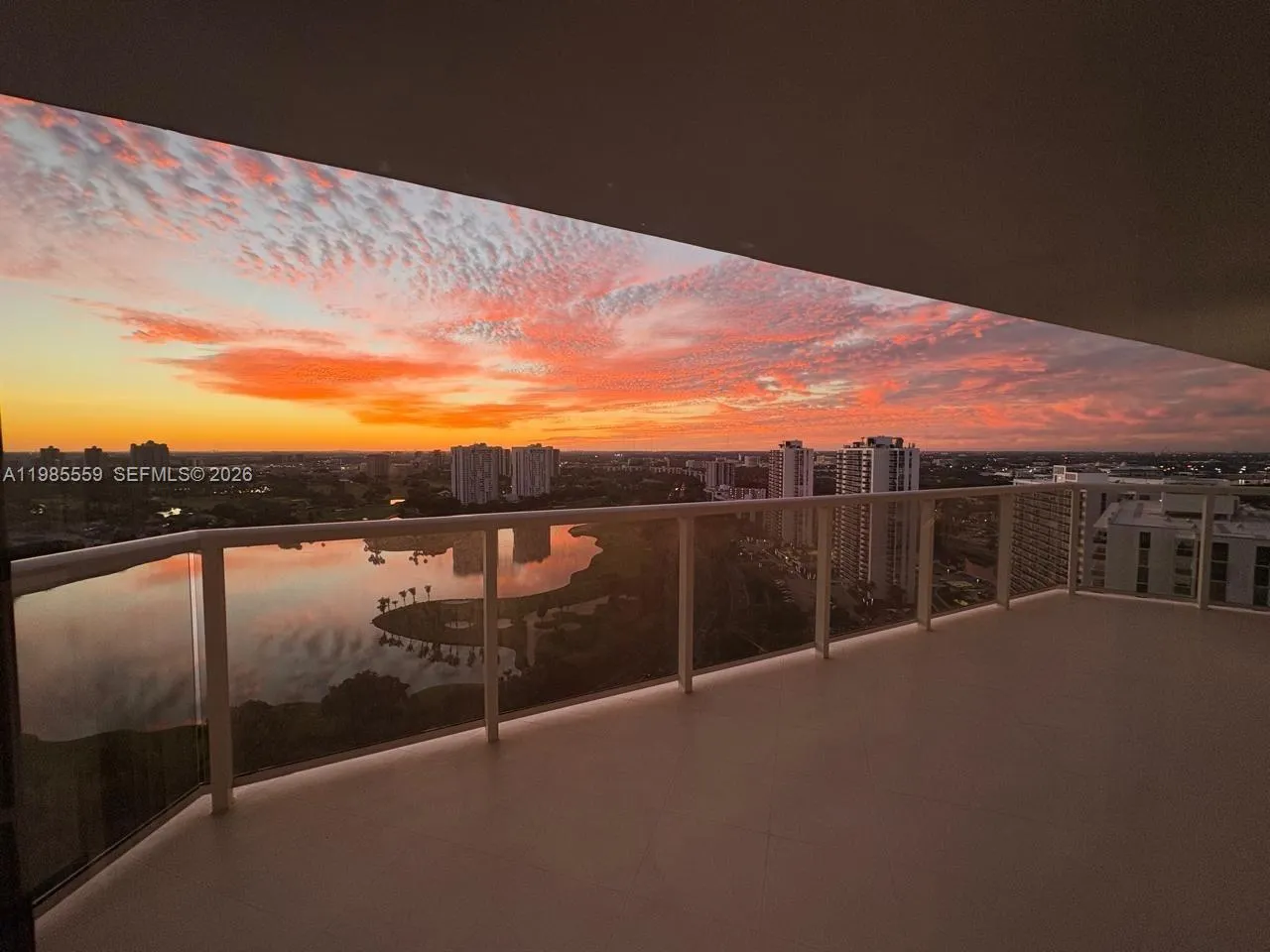 Foto de propiedad en 20281 E Country Club Drive 2409, Aventura, FL 33180 Aventura con MLS#