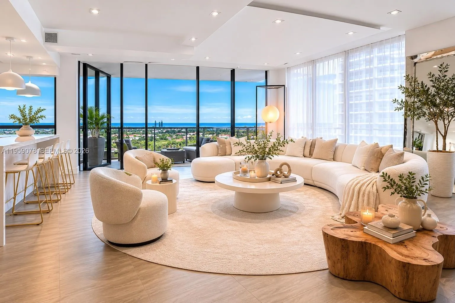 Foto de propiedad en 20281 E Country Club Drive 808, Aventura, FL 33180 Aventura con MLS# 