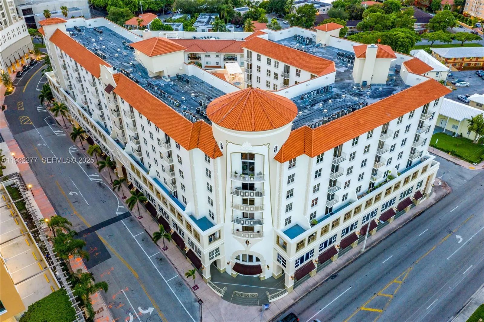 Foto de propiedad en 2030 S Douglas Road 120, Coral Gables, FL 33134 Coral Gables con MLS# 