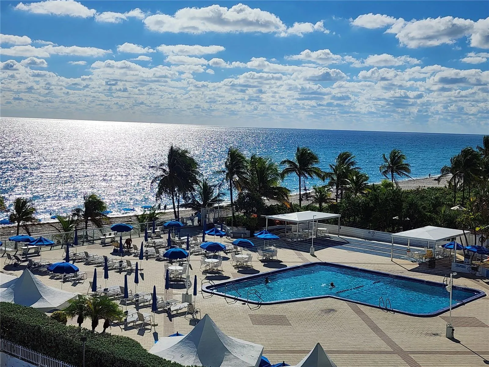 Foto de propiedad en 2030 S Ocean Drive 1107, Hallandale Beach, FL 33009 Hallandale Beach con MLS# 