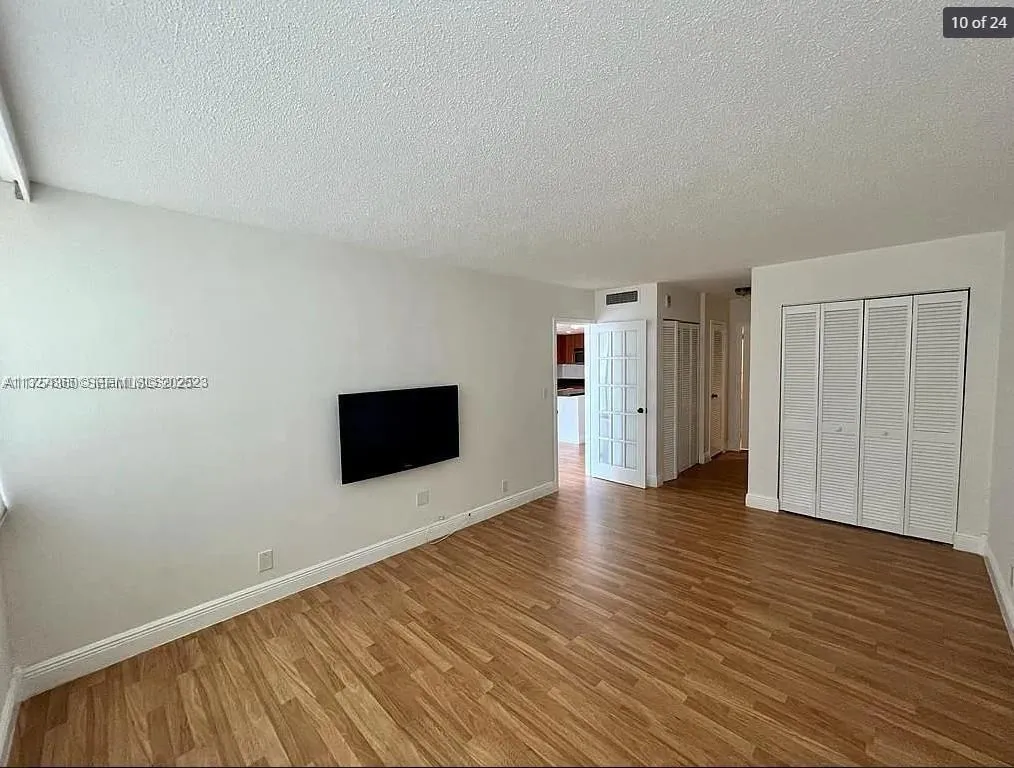 Foto de propiedad en 2030 S Ocean Drive 211, Hallandale Beach, FL 33009 Hallandale Beach con MLS# 