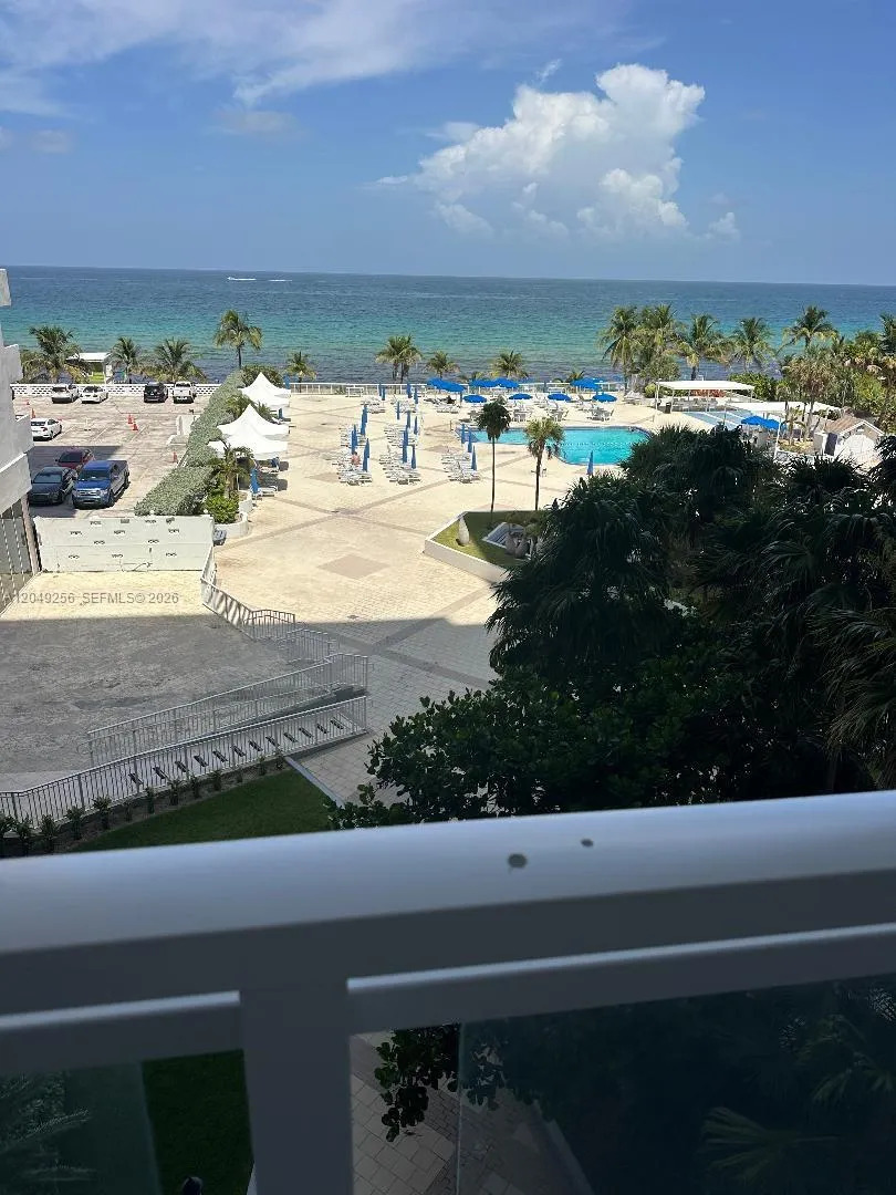 Foto de propiedad en 2030 S Ocean Drive 416, Hallandale Beach, FL 33009 Hallandale Beach con MLS# 