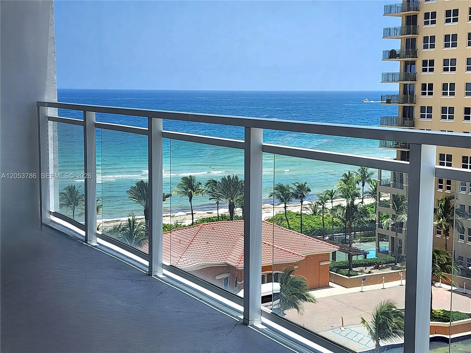 Foto de propiedad en 2030 S Ocean Drive 810, Hallandale Beach, FL 33009 Hallandale Beach con MLS#