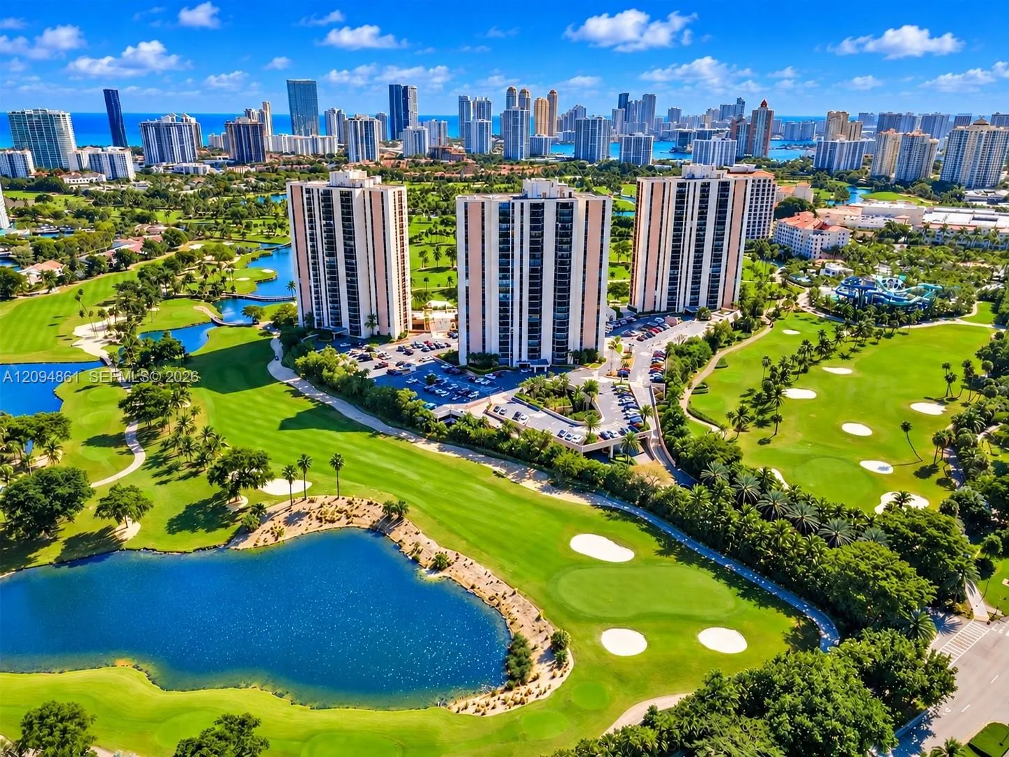 En Venta 20301 W Country Club Drive 1025, Aventura, FL 33180, Aventura, FL 33180