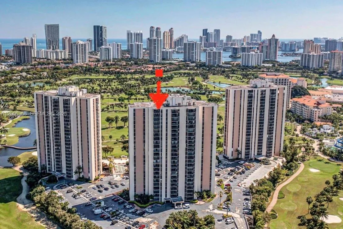Foto de propiedad en 20301 W Country Club Drive PH22, Aventura, FL 33180 Aventura con MLS#