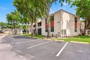 En Renta 20330 NE 3rd Court 9, Miami, FL 33179, Miami, FL 33179