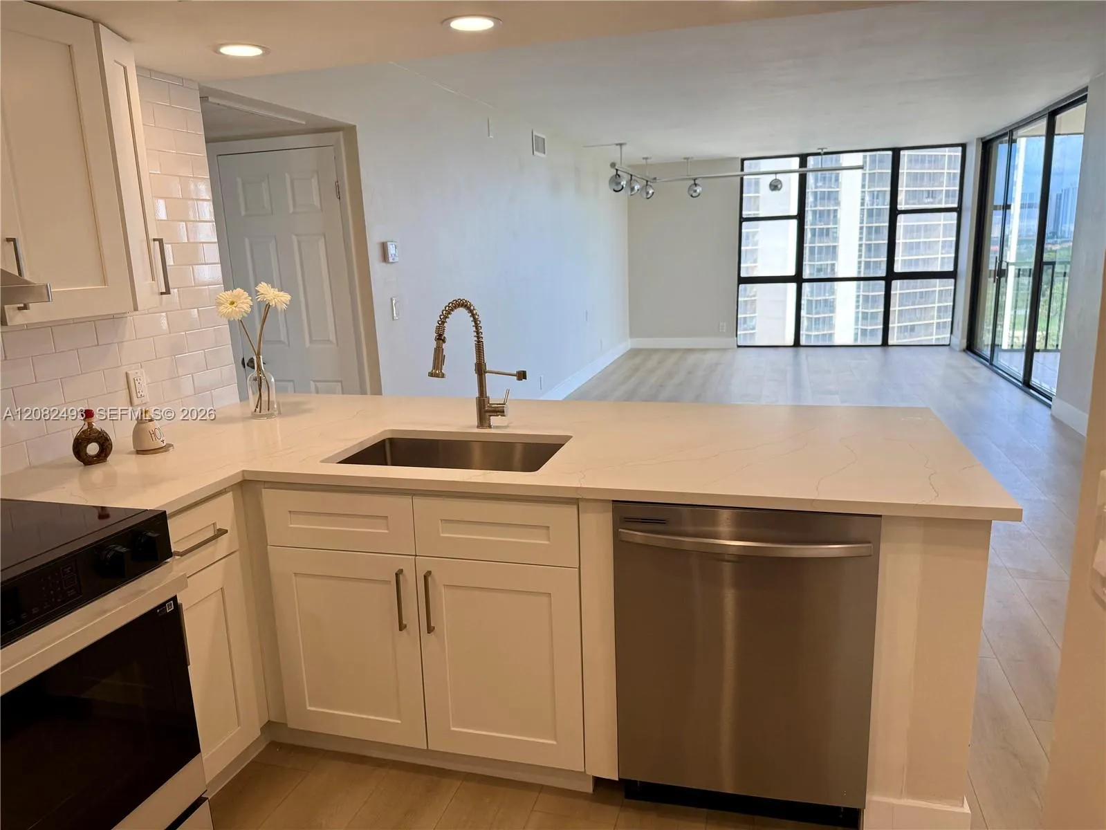 En Venta 20335 W Country Club Drive 1203, Aventura, FL 33180, Aventura, FL 33180