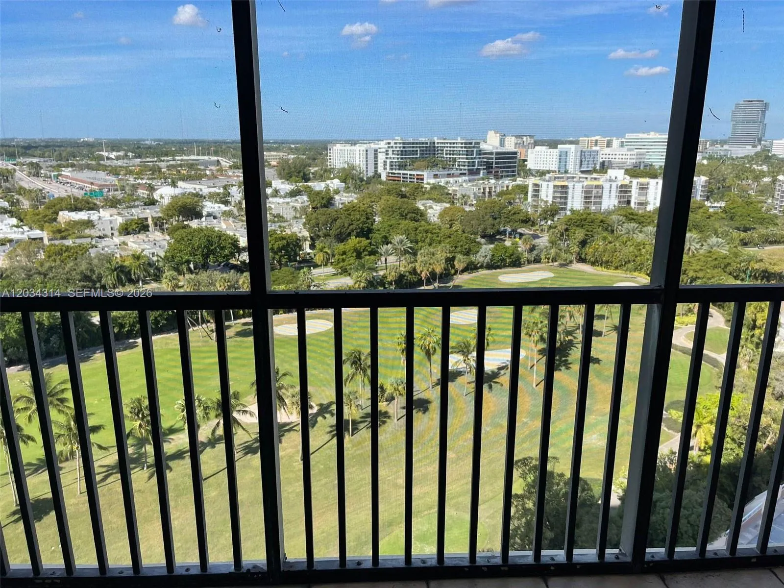 Foto de propiedad en 20335 W Country Club Drive 1701, Aventura, FL 33180 Aventura con MLS# 