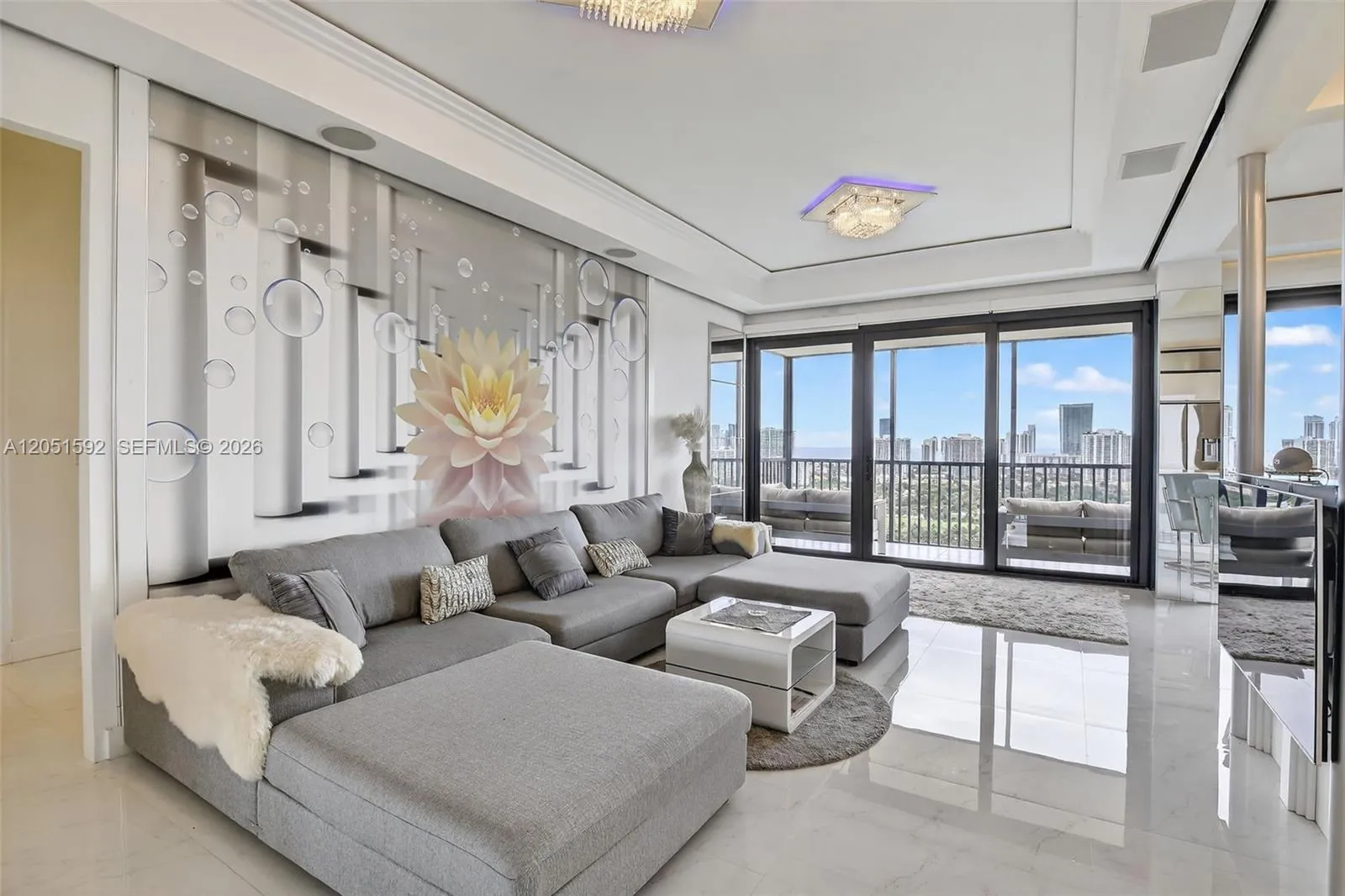 Foto de propiedad en 20335 W Country Club Drive PH4, Aventura, FL 33180 Aventura con MLS# 