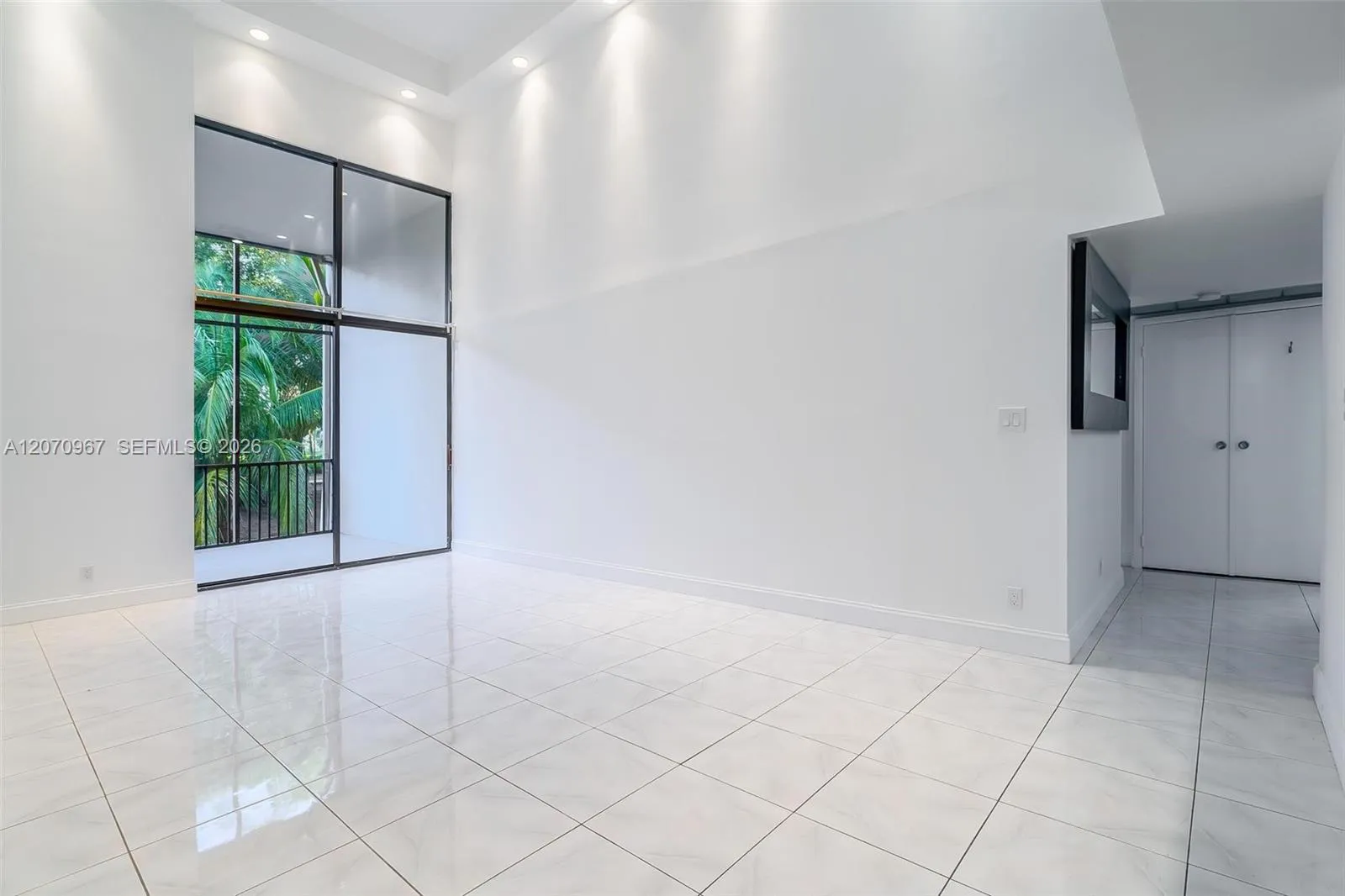 Foto de propiedad en 20347 W Country Club Drive TH15, Aventura, FL 33180 Aventura con MLS# 