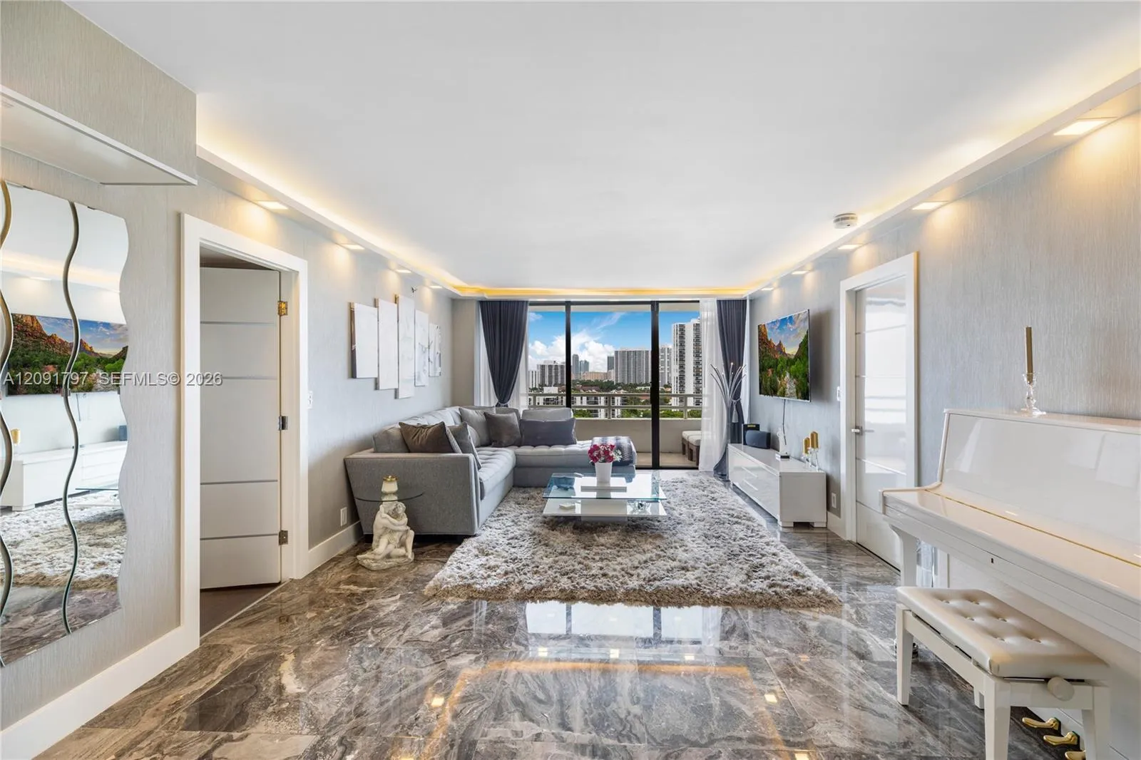 En Venta 20355 NE 34th Court 1422, Aventura, FL 33180, Aventura, FL 33180