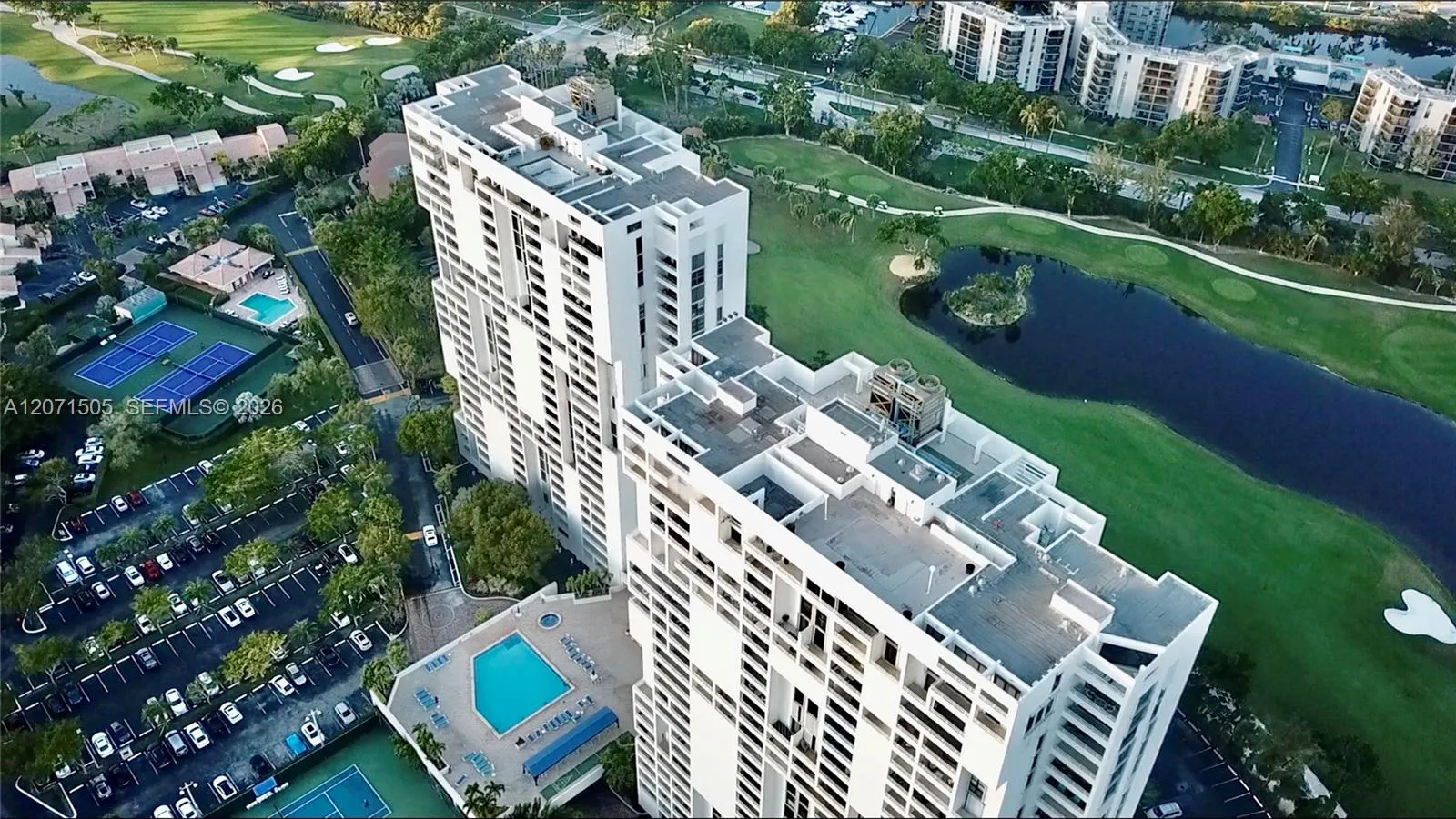 En Renta 20355 NE 34th Court 2027, Aventura, FL 33180, Aventura, FL 33180