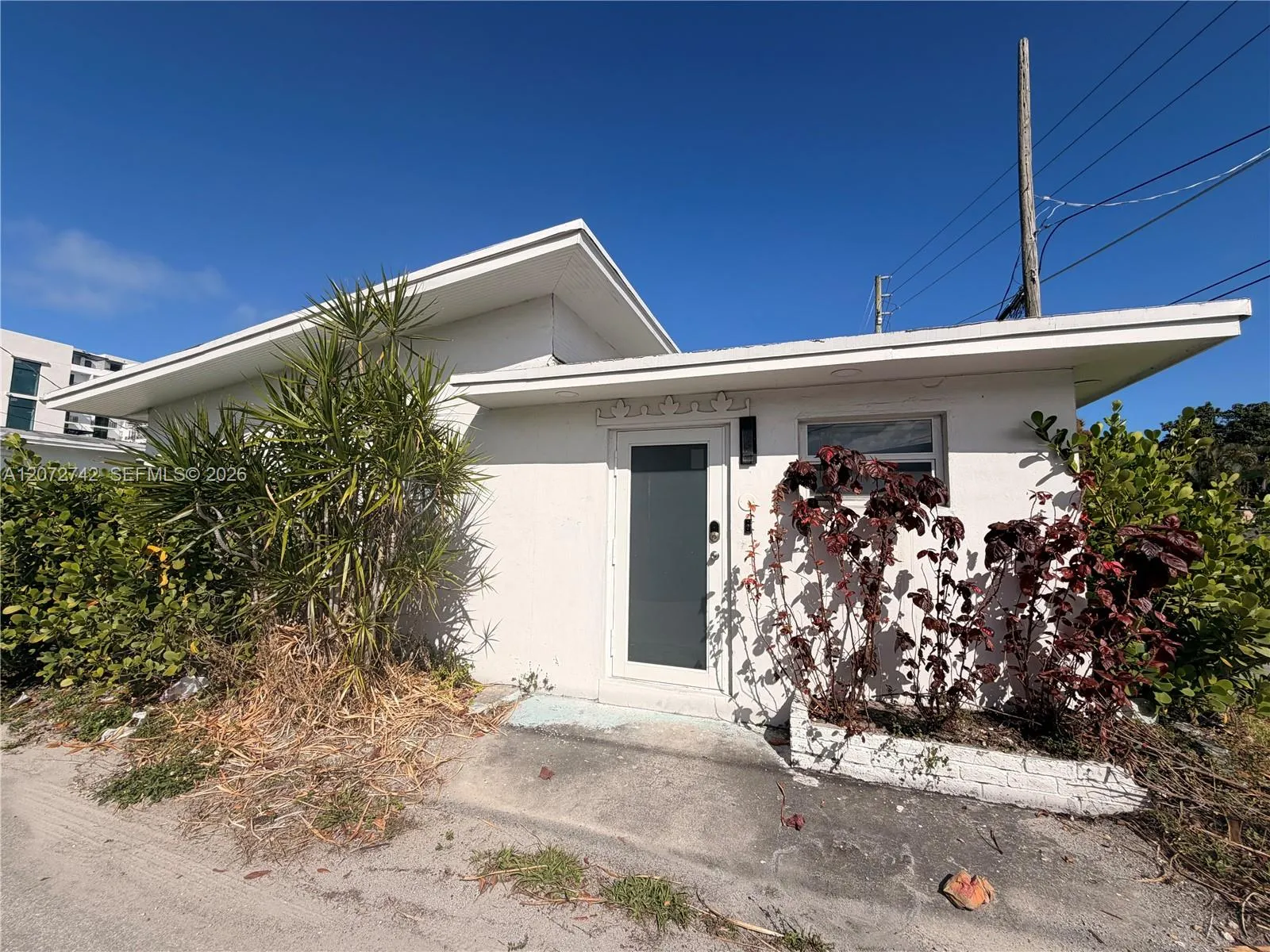Foto de propiedad en 2036 Jackson Street 2, Hollywood, FL 33020 Hollywood con MLS# 