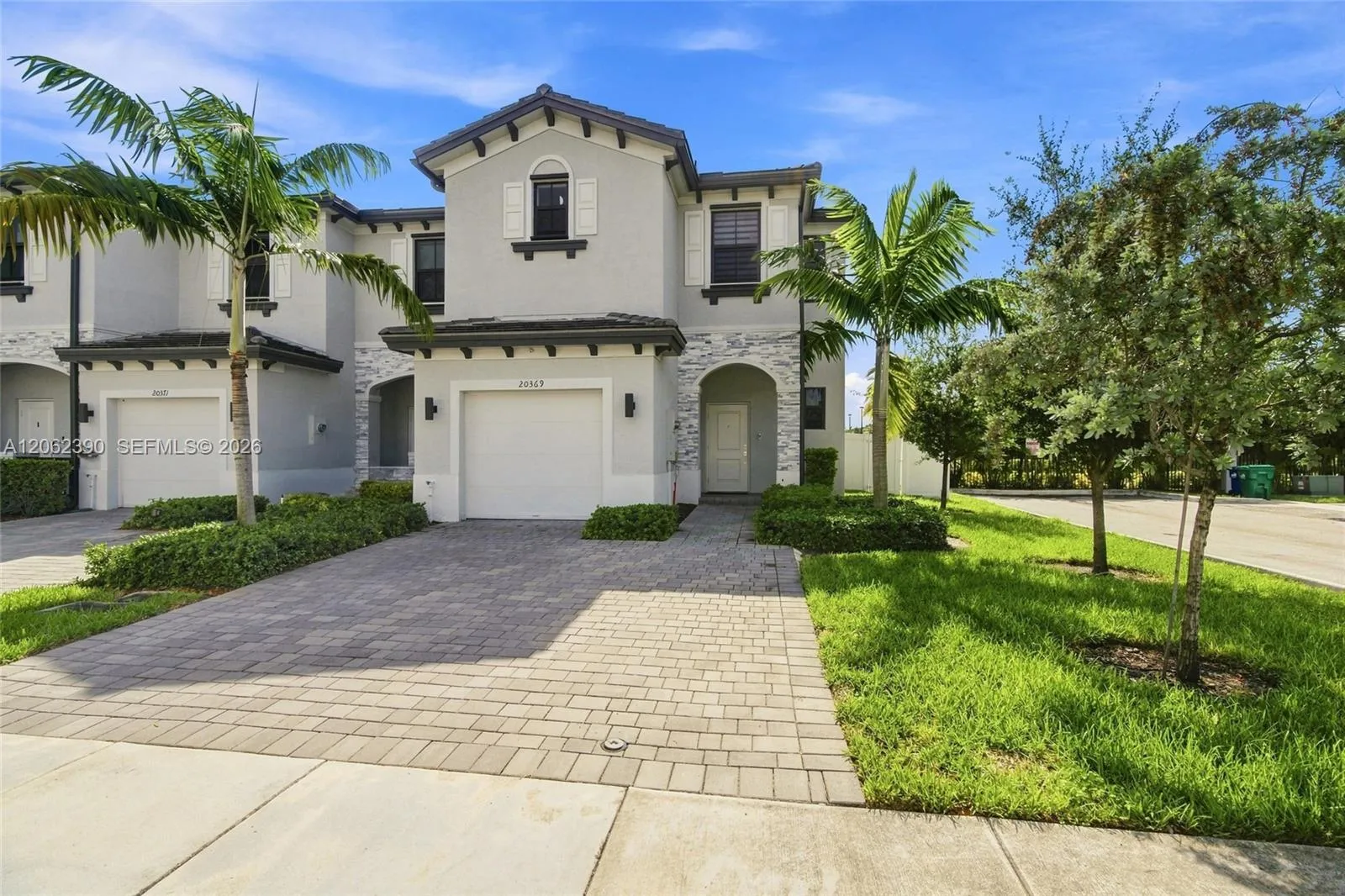 Foto de propiedad en 20369 NW 5th Court 20369, Miami Gardens, FL 33169 Miami Gardens con MLS# 
