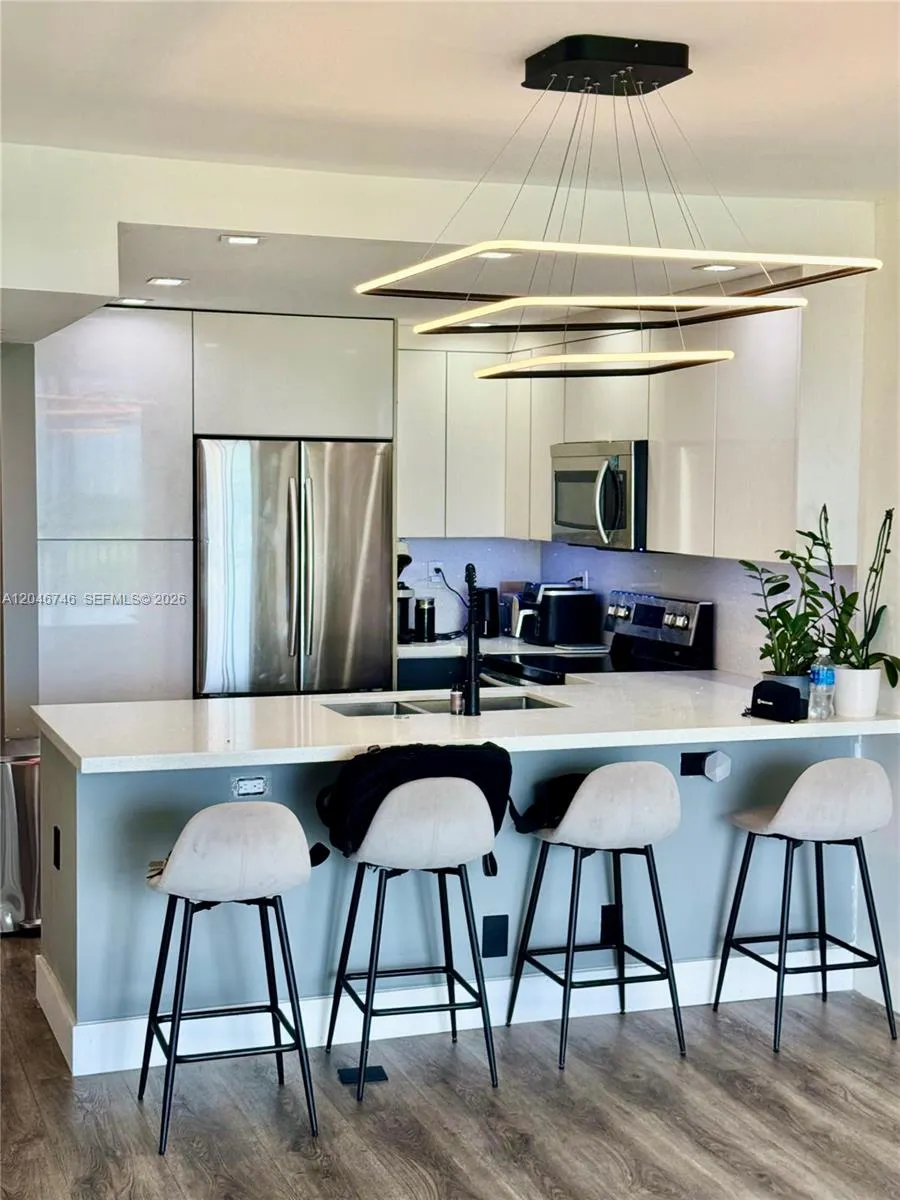 Foto de propiedad en 20379 W Country Club Drive 1537, Aventura, FL 33180 Aventura con MLS# 