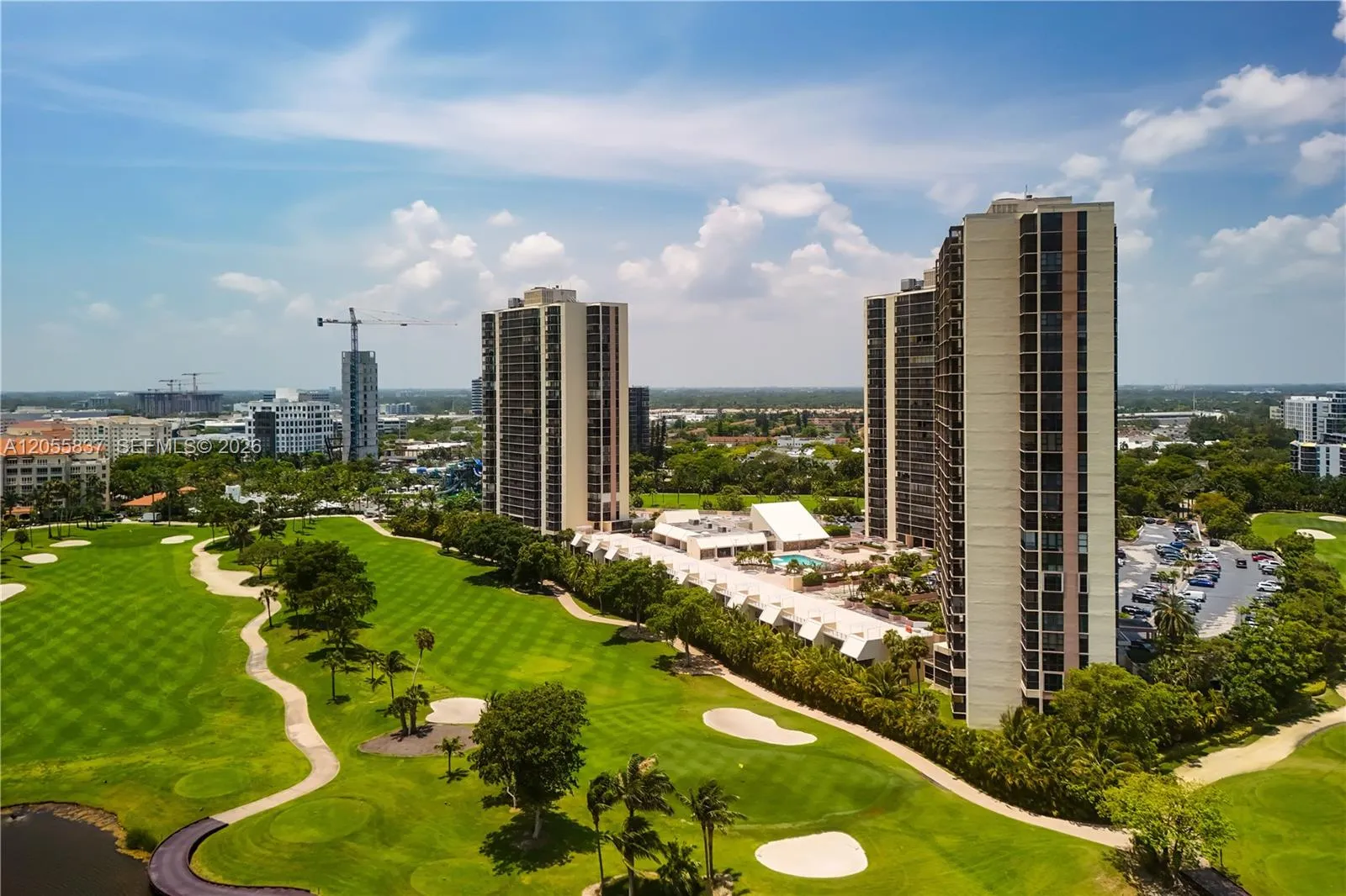 Foto de propiedad en 20379 W Country Club Drive 433, Aventura, FL 33180 Aventura con MLS#